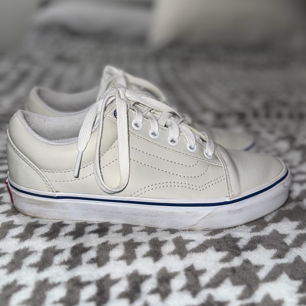 White Vans- Low-Top Sneakers